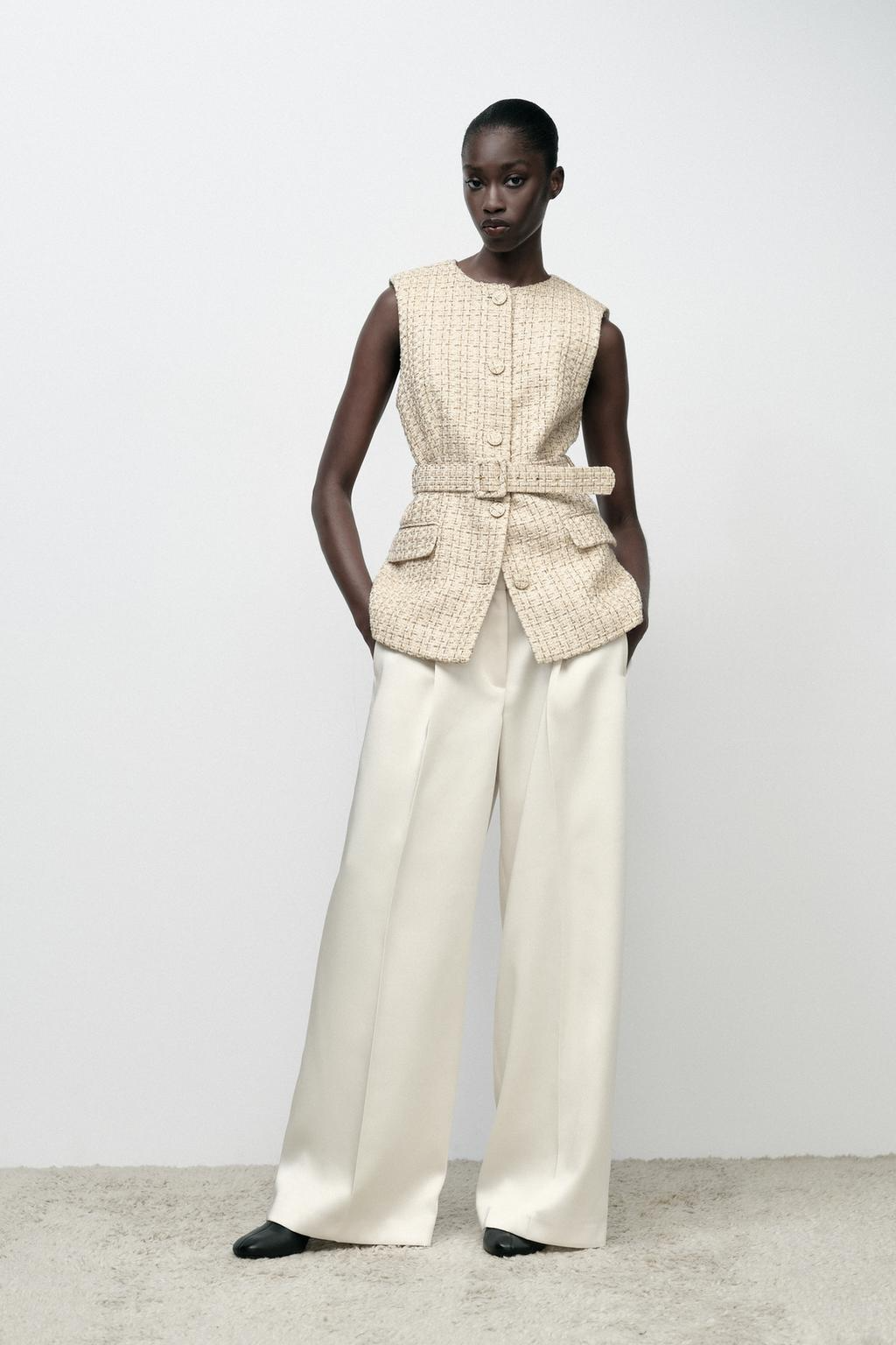 Amelia™ | Belt Top