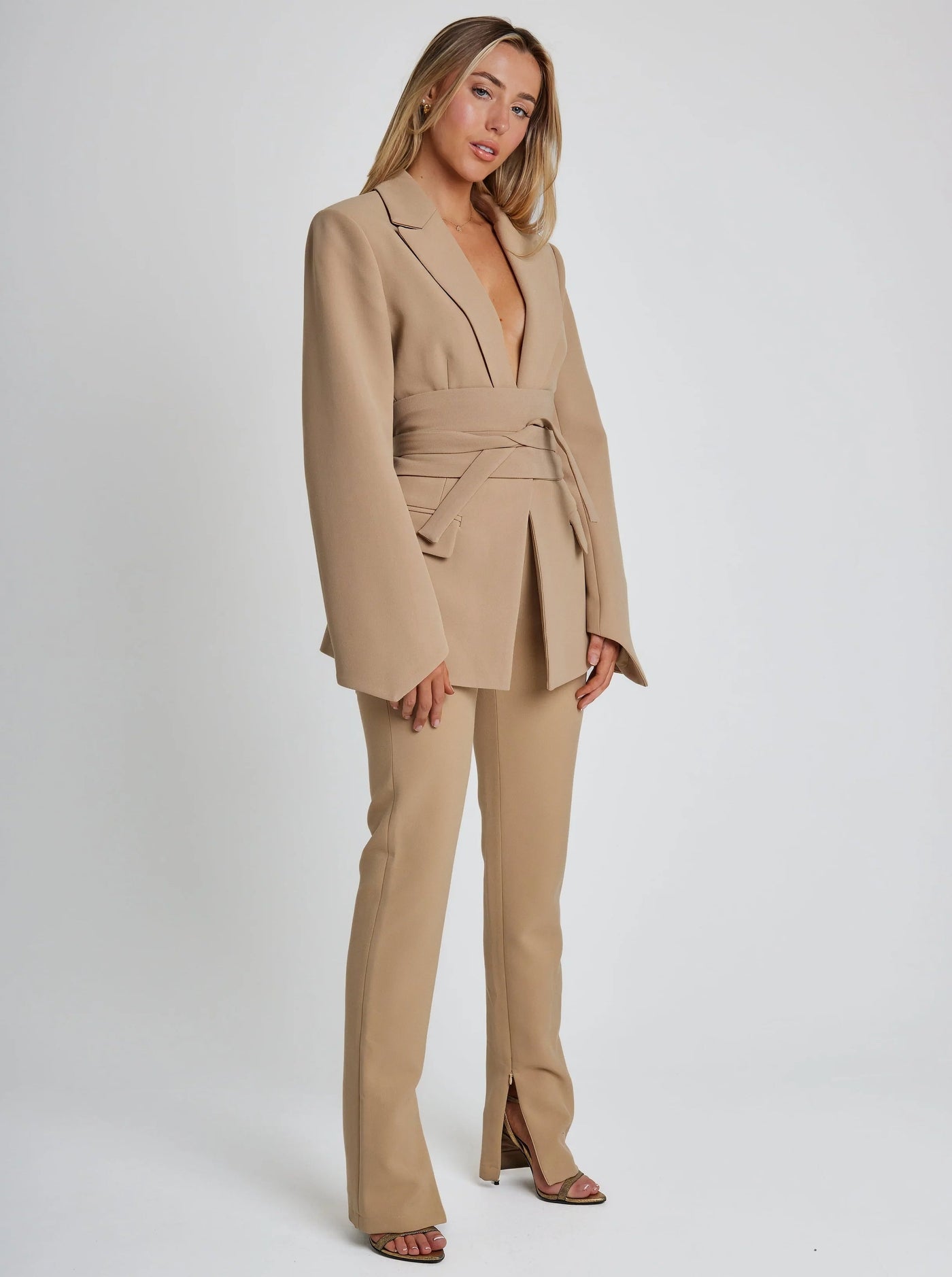 Amelia™ | Blazer with Belt