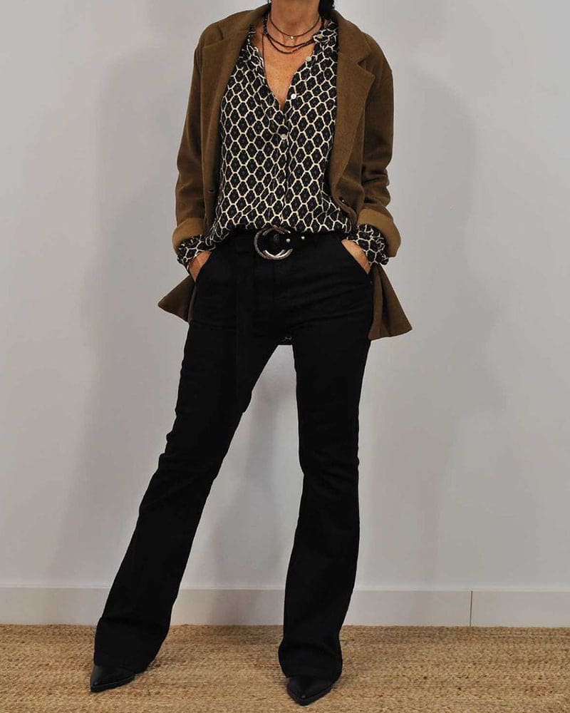 Amelia® | Relaxed V-Neck Midi Shirt