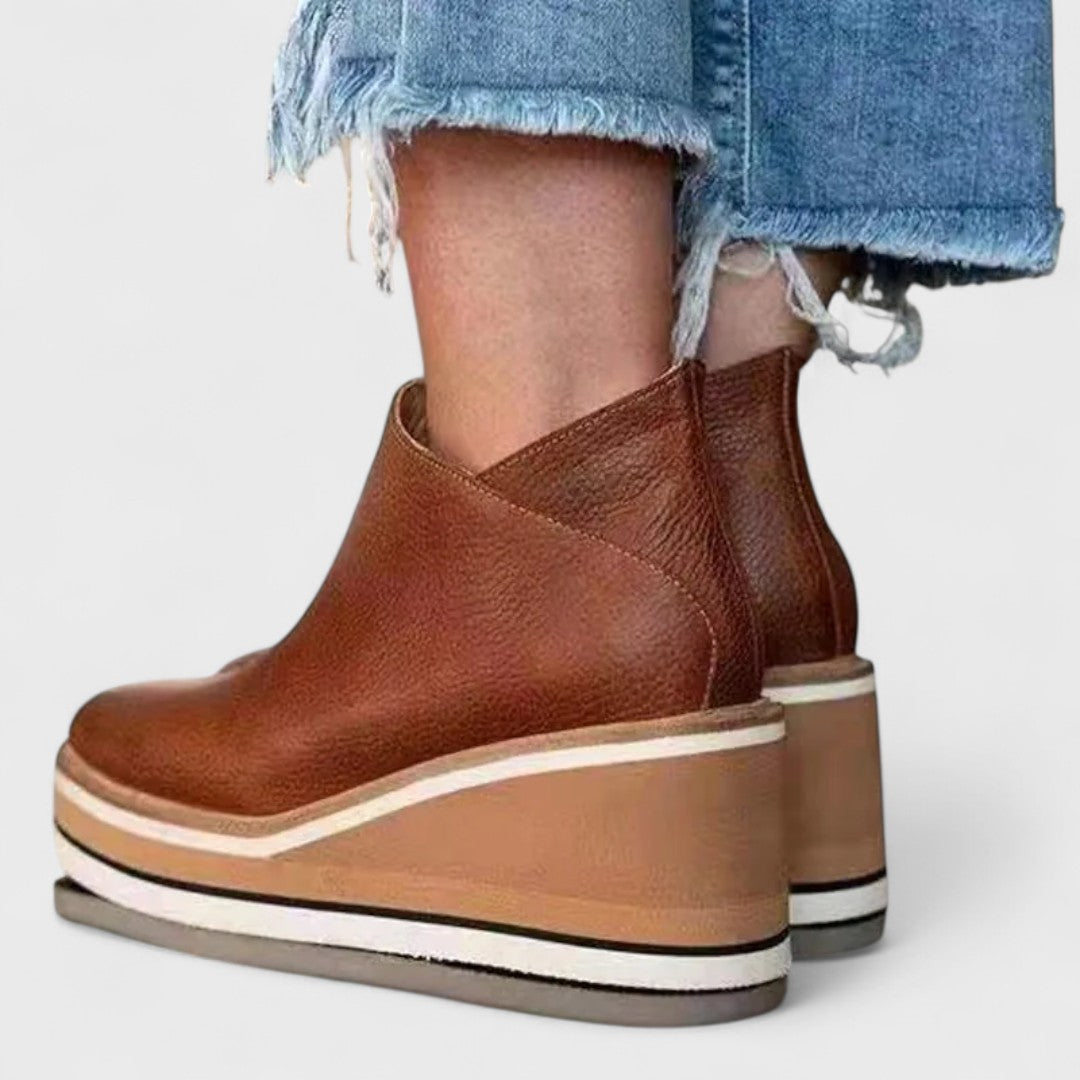Solvina - Elegant Waterproof Boots