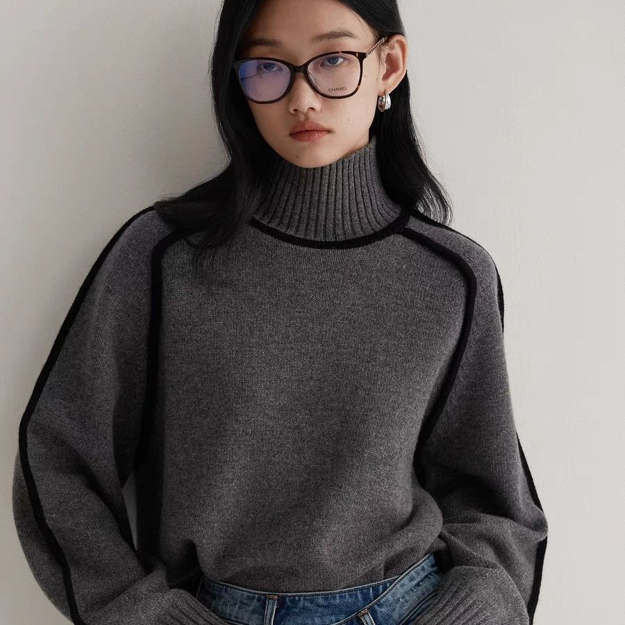Amelia® | Soft Wool Jumper with High Neck
