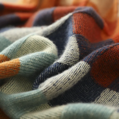 Isla | Comfortable Retro Sweater