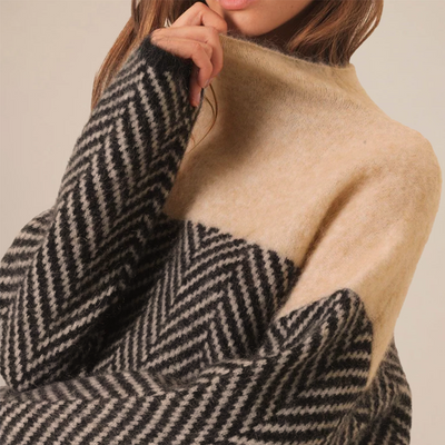 Amelia® | Soft Turtleneck