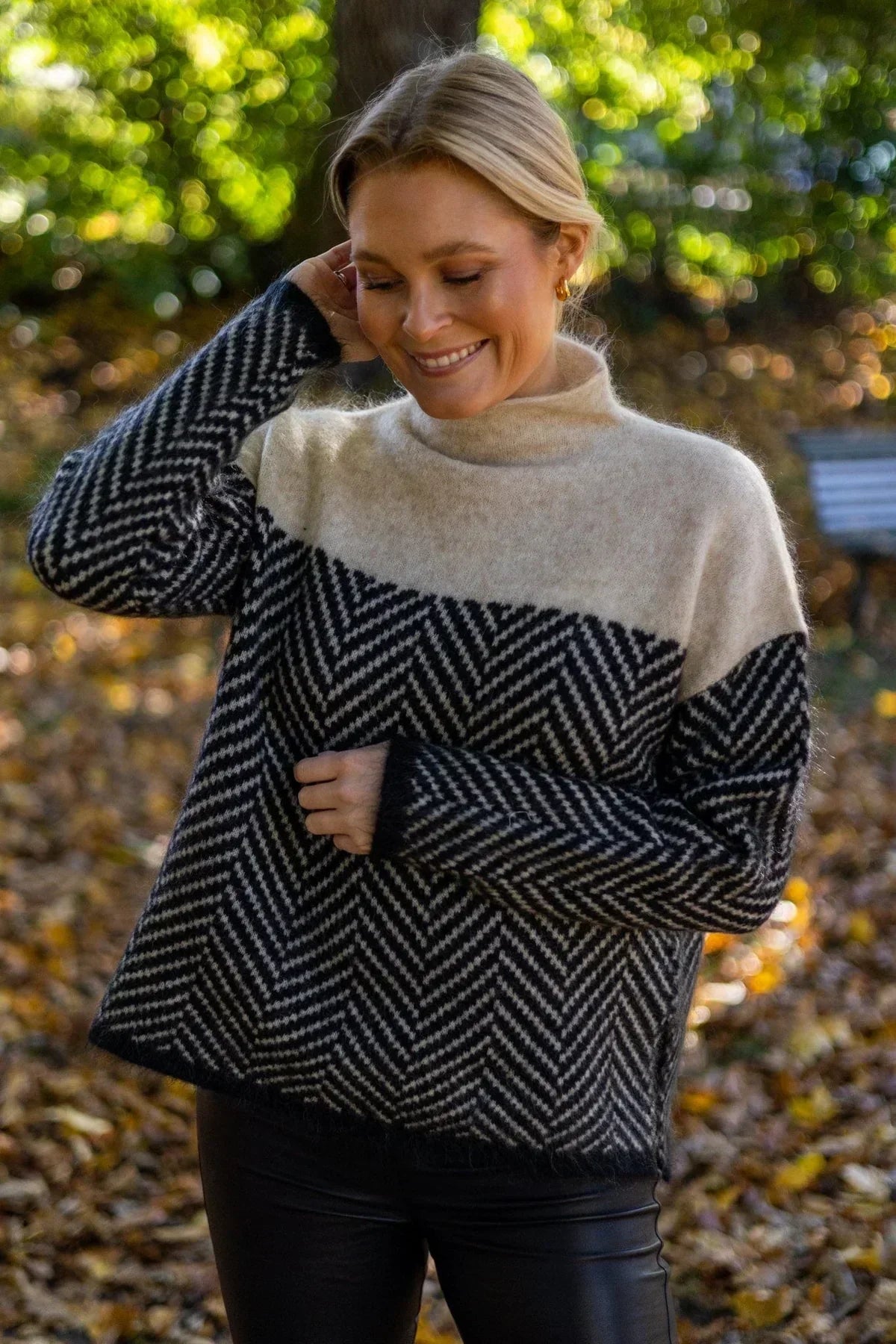 Amelia® | Soft Turtleneck